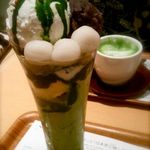 抹茶パフェ（あずき・白玉）        （by foodtrip）