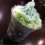 抹茶かき氷ミルクがけ  250円        （by メシクイ）