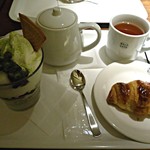 紅茶・チョコクロ・抹茶パフェ        （by チィッカ）