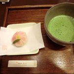 抹茶と季節の生菓子        （by まるとみや）
