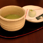 お抹茶セット 690円        （by gomatani）