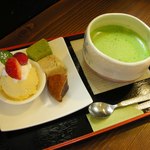 日替御膳 お抹茶・わらび餅・かりんとう饅頭・アイスクリーム        （by たかなし）