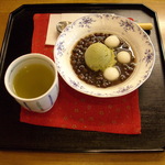 抹茶アイスあずき白玉添え        （by くるりんぱ）