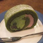 抹茶ロールケーキ        （by たんじき）